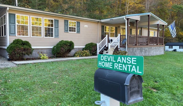 Spacious home off 300+ miles of Hatfield McCoy Trails on Devil Anse Trail System