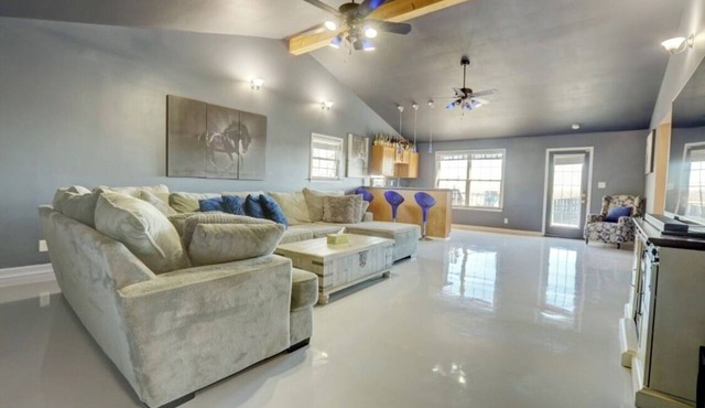 Spacious Retreat with Fenced Yard Near KY Horse Park & UK! in Lexington