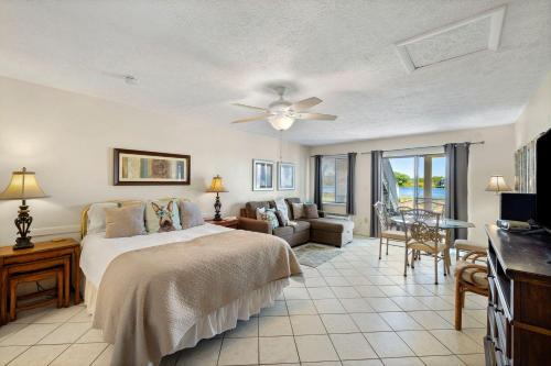 Studio - Lullwater 299 bottom floor No Elevator! in Panama City Beach