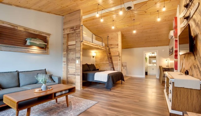 Suite 3 – The Harris Inn at Harrison Hills in Tomahawk