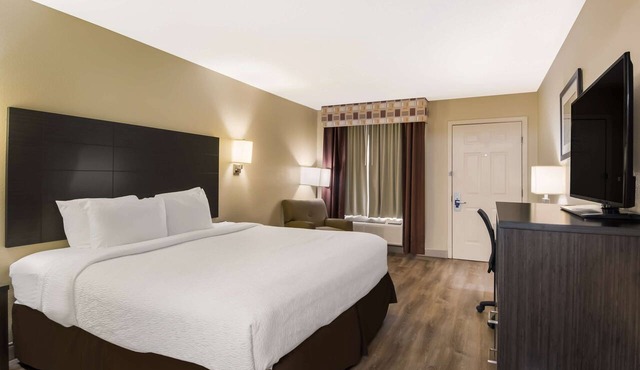 SureStay Plus Hotel by Best Western Jackson in Jackson