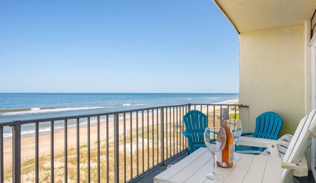 Sweet Paradise OBX, Top Floor Oceanfront, Walk-In Shower