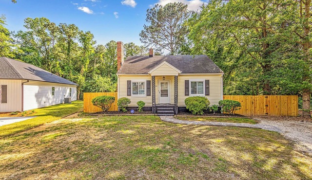 The 239: Windsor Modern 2BR Bragg VA FSU Cape Fear Valley