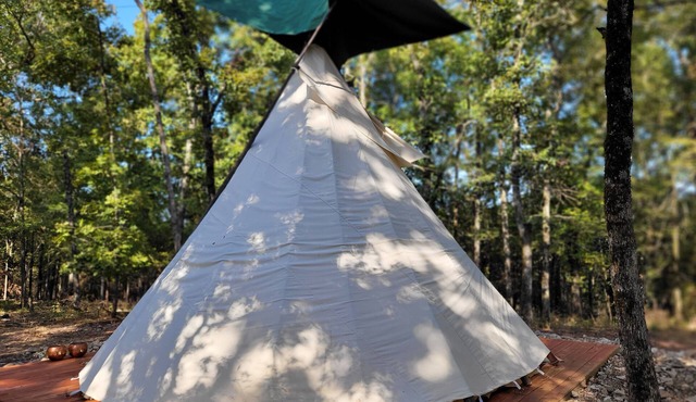 The Crow Tipi at Cedar Ridge Ranch & Trails in Cedarcreek