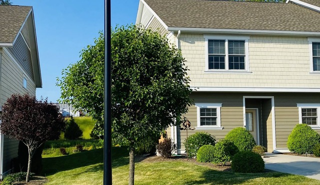 The New Oasis - Modern townhouse within walking distance to downtown Lewisburg