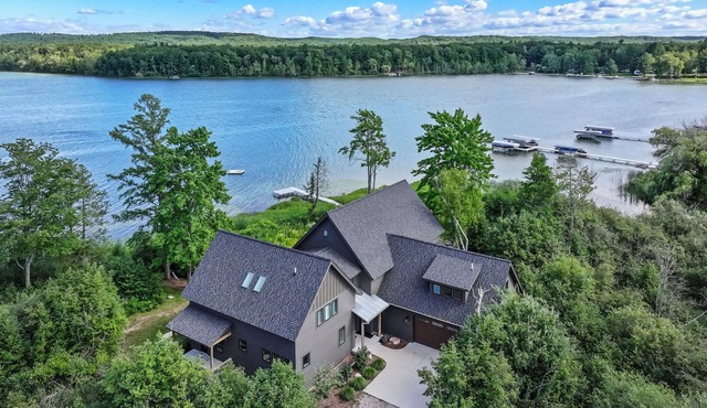 The Point On Green Lake & Betsie River | Dogs OK in Interlochen