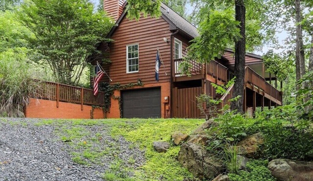 The Pond Cabin