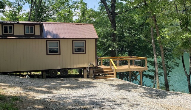 Tiny Cabin-Lakefront Perfect Escape for 1 or 2 Guests; King Size Bed in Loft. in Garfield
