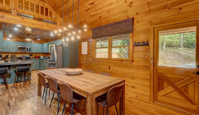 Tranquility Pond - Pet Friendly | Hot Tub | Sits on a Natural Pond | Pool Table | Fire Pit