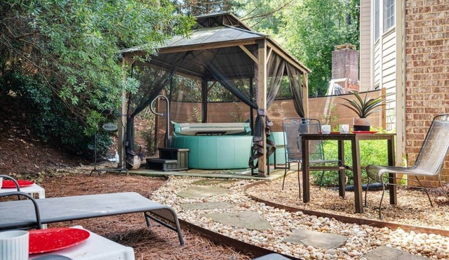 Upscale 1-Bdrm Wellness Suite near Atlanta Airport