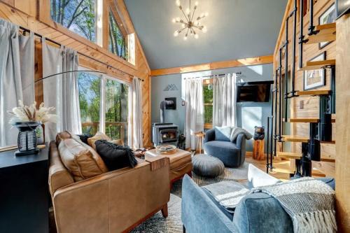 Upscale w Fireplace Fire Pit Games in Gated Comm