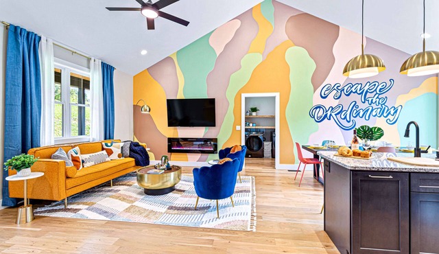 Vibrant Asheville: Hot Tub, Sauna, Games