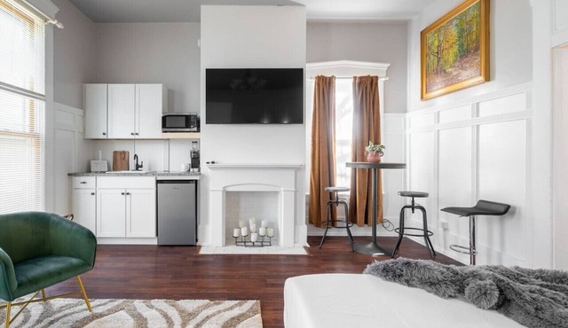 Walkable Downtown Getaway (FREE Bikes to use) in Columbus