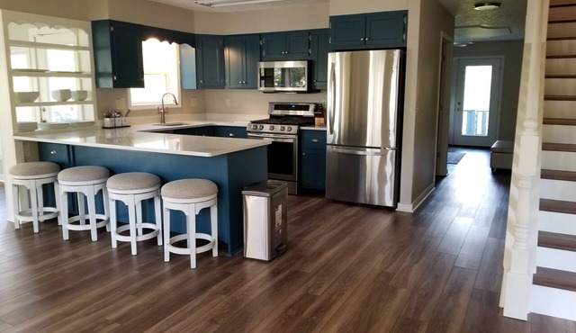 Welcome to our house at Dragonfly Pond! Just minutes from Dale Hollow Lake.