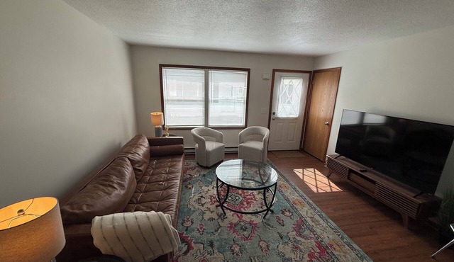 Whether you're visiting students, attending a campus event, in town for business, or simply exploring Marion—this accommodation provides a relaxing sanctuary after a busy day. in Marion