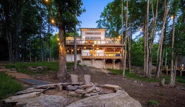 Wild Daisy Haven | Hot Tub | Games | Dog Friendly