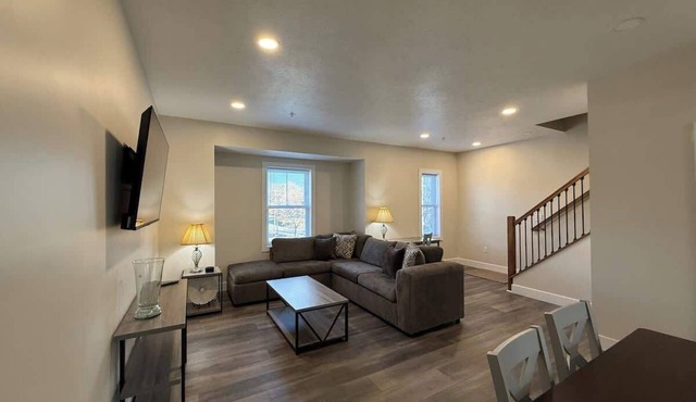 Willow Creek Townhouse