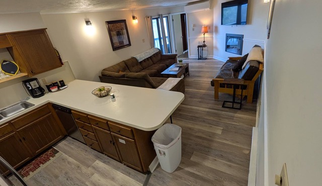 Winterplace D106 Ski in Ski Out Condo First Floor
