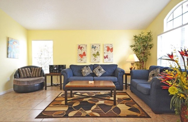 Upscale 4 Bed 2 Bath House - Located near the best attractions in Orlando in Davenport