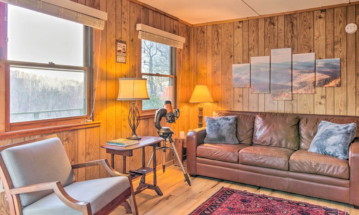 Spruce Pine Cottage | 8 Acres + Hiking Trails: Little Switzerland Escape