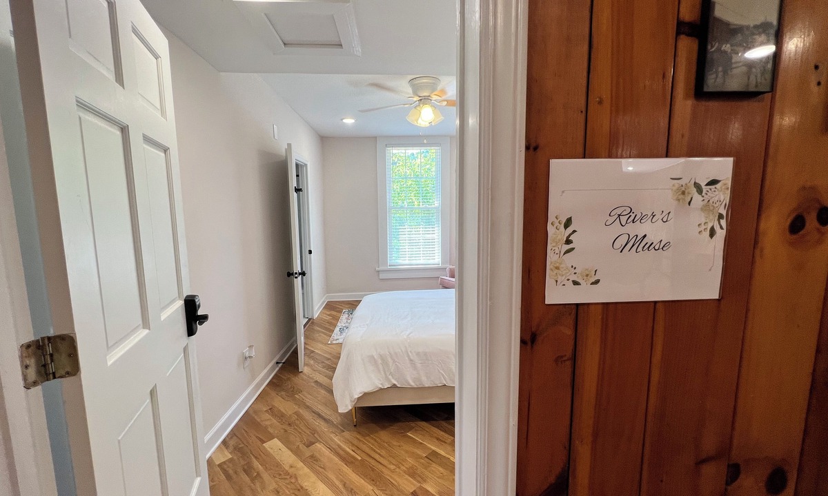 Fries Hotel | The Washington Inn