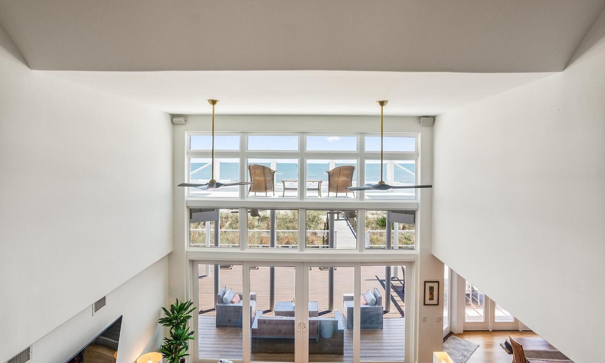 Saint Helena Island Villa | Lavish Two-story Oceanfront Home w/Huge Deck, Wifi, & Incredible Views