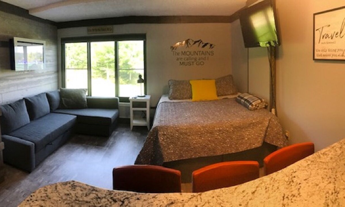 Snowshoe Condo | 2218 ski in/out, Renovated slope side/view, slps 6