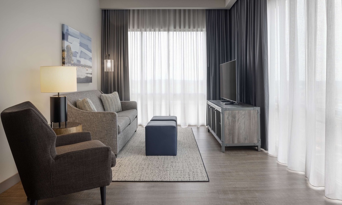 Bowling Green Hotel | Embassy Suites by Hilton Bowling Green