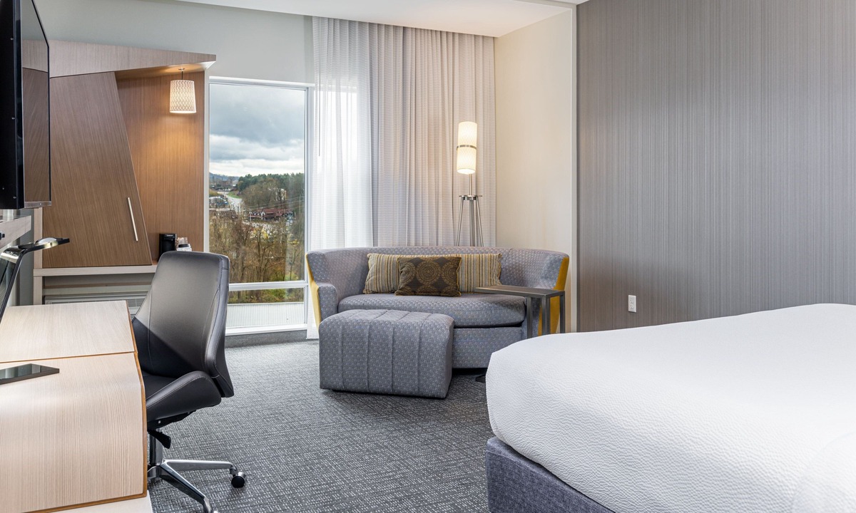 Asheville Hotel | Courtyard by Marriott Asheville Biltmore Village