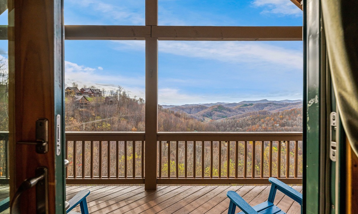 Wolf Laurel Apartment | Blue Ridge Mountain Cabin With Stunning Views