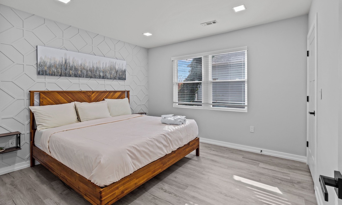 Charlotte House | Charlotte Retreat Luxury 4BR Heaven