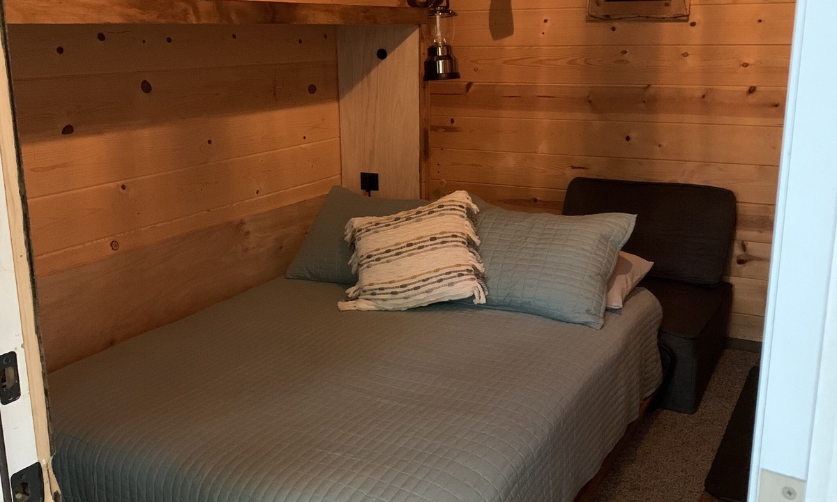 Negley Cabin | Private off grid cabin nestled on 40 acres at historic Camp Bouquet
