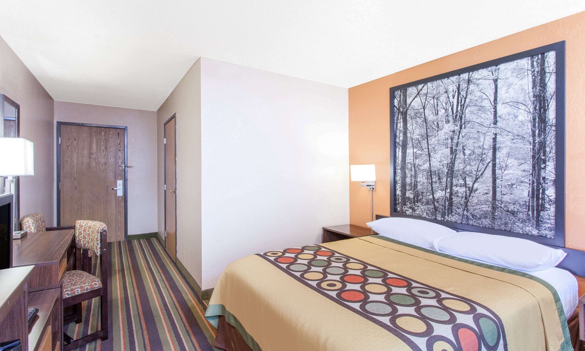 Norton Hotel | Super 8 by Wyndham Norton VA
