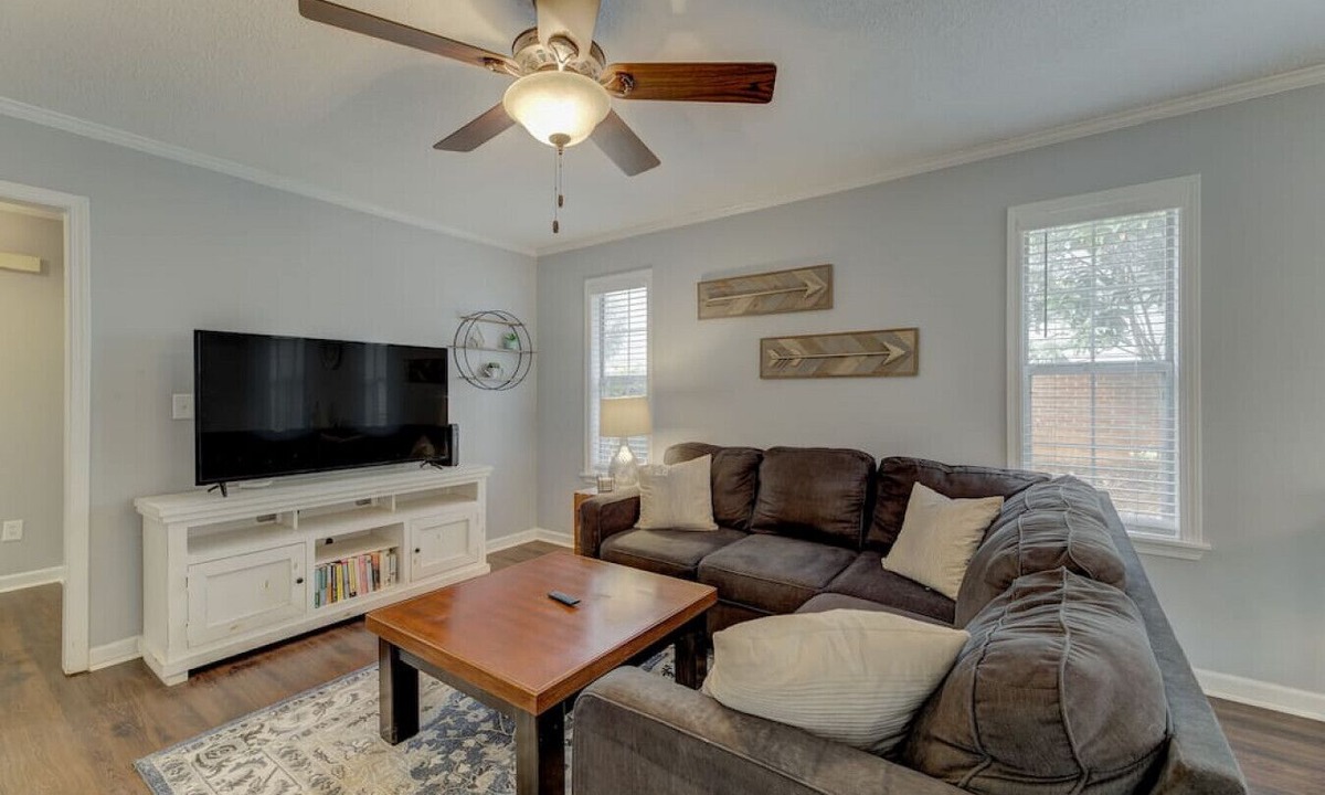 Lexington House | Walk Lex & Main St | Near Old Mill Brew Pub | 3BR