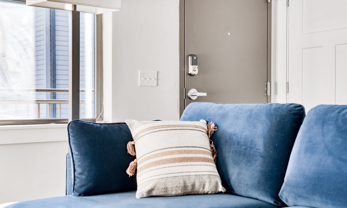 Music Row Apartment | CozySuites Music Row Bold 1BR in Nashville! 48
