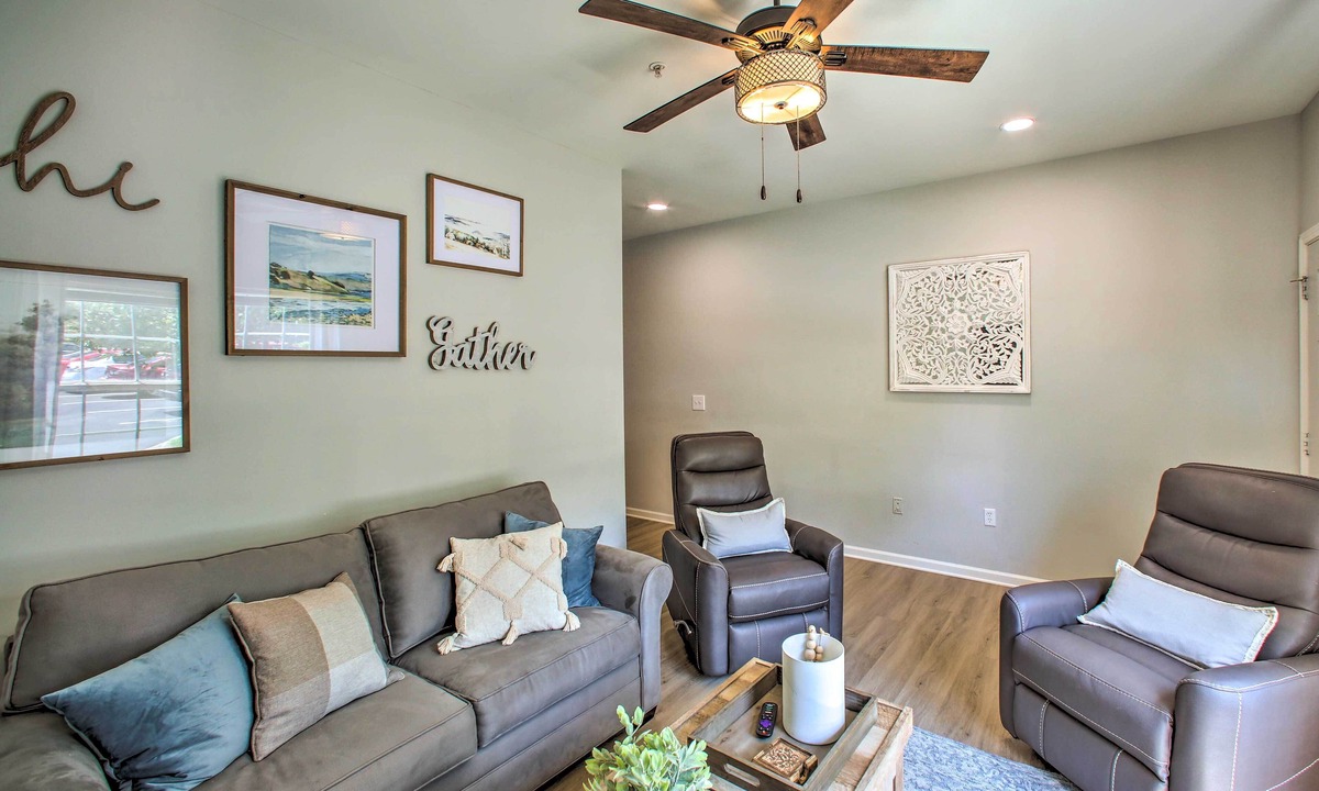 Central House | Central Townhome < 4 Mi to Clemson University