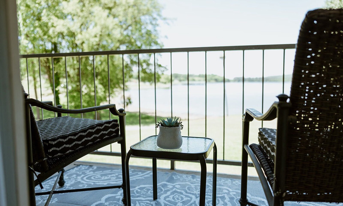 Kingston Apartment | Downtown Kingston, TN. Where the Clinch River meets the Tennessee River.