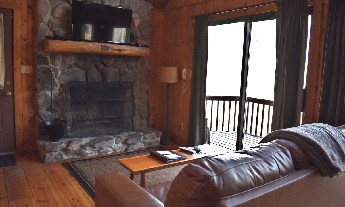 South Bloomingville Cabin | Elk - Hosted by The Chalets
