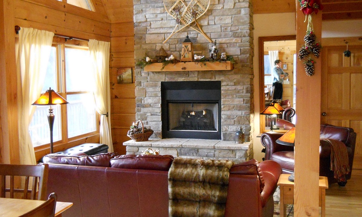 Vilas Cabin | Starry Nights Lodge, Beautiful Views, Hot Tub, Firepit, 15 mins from Boone