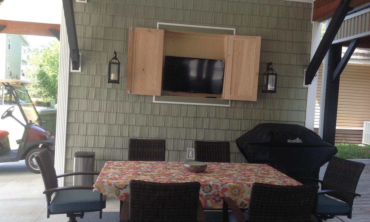 Surfside Beach House | Gorgeous 5 bdrm OCEAN LAKES FAMILY CAMPGROUND MH137C