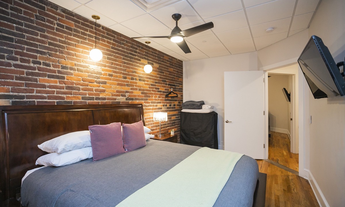 Downtown Nashville Condo | The Library-Downtown Nashville Luxury Penthouse Printers Alley Steps to Broadway