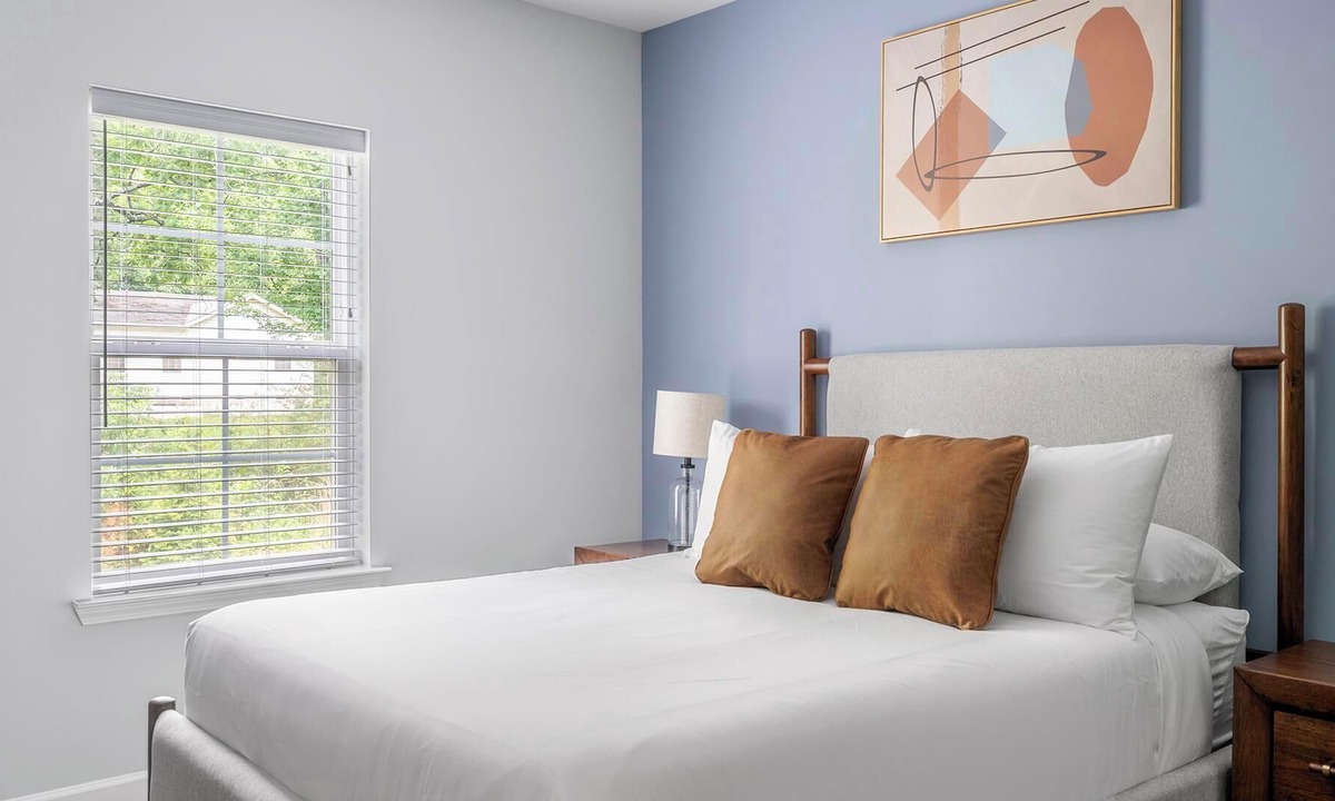 Ooltewah Apartment | Landing | Chic 2BD, Pool, Clubhouse