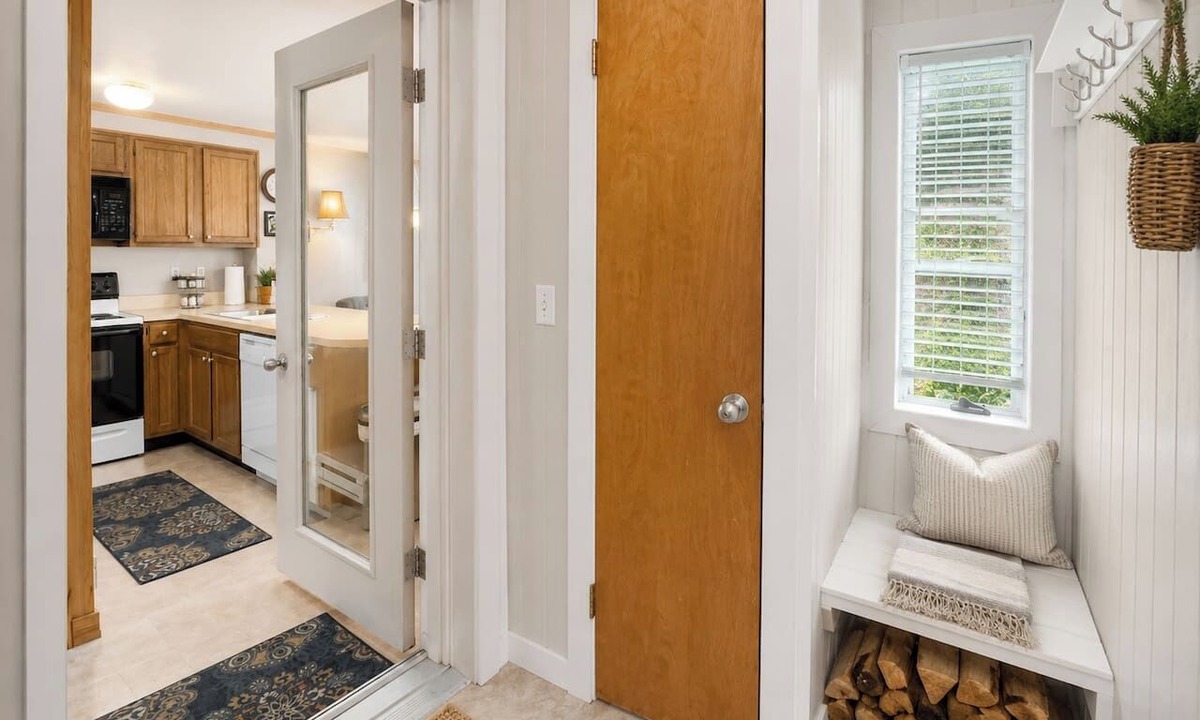 Snowshoe Apartment | Powderidge 23 Slope Access Condo Near Chairlift