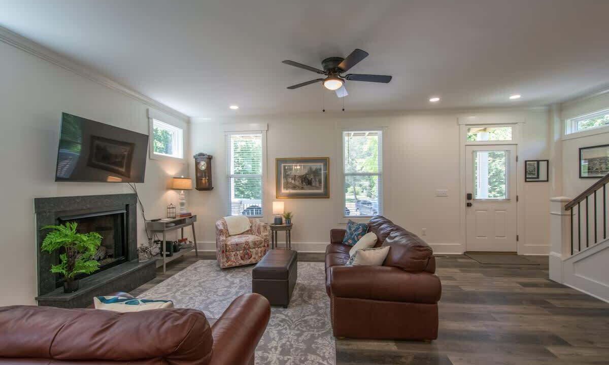 Flat Rock House | The Charleston House~$375 Free Activities Daily