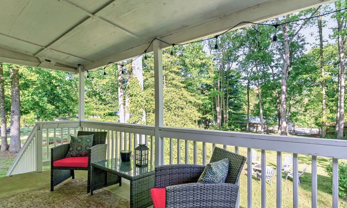 Fayetteville House | The Bower House- Located in the heart of Fayetteville and NRG