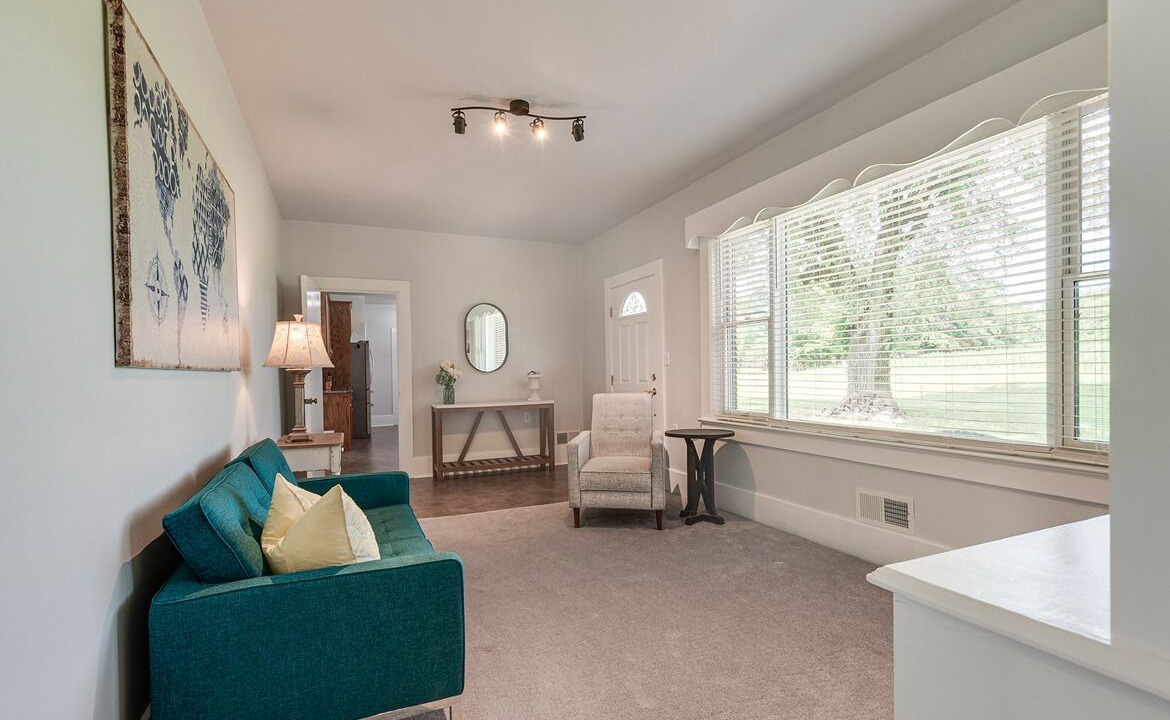 Franklin House | The Lucky Chance House - Franklin, KY