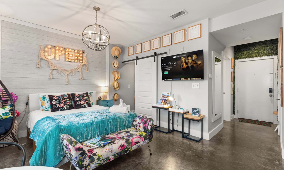 The Nations Apartment | Sunset Deck Studio | Walk to Local Spots