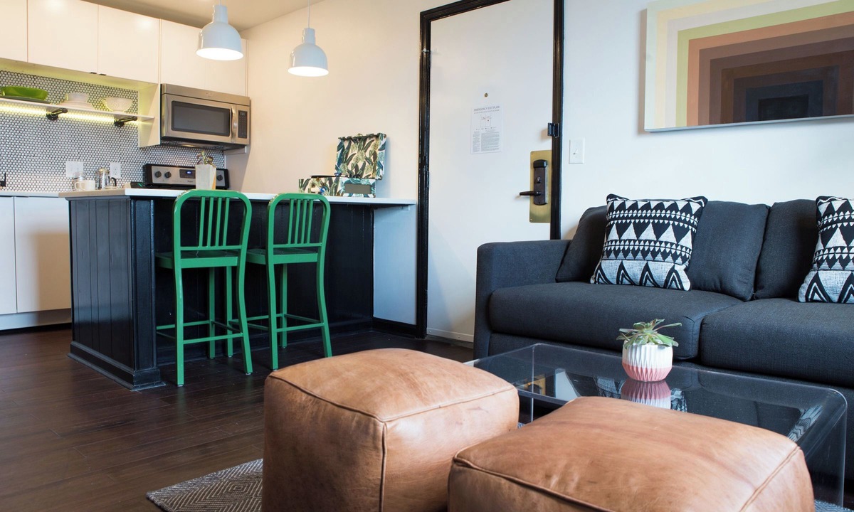 Rutledge Hill House | The Sobro Guest House by AvantStay