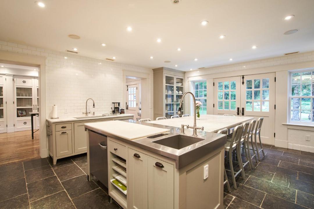 Vilas House | Valley Farmhouse Retreat