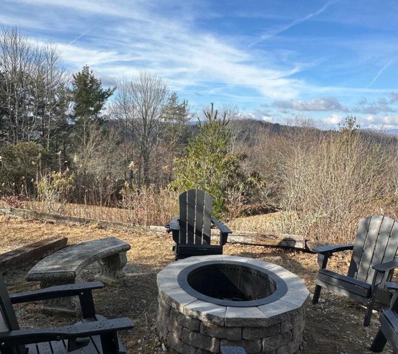 Newland House | Million-Dollar View Near Blue Ridge Pkwy with Firepit